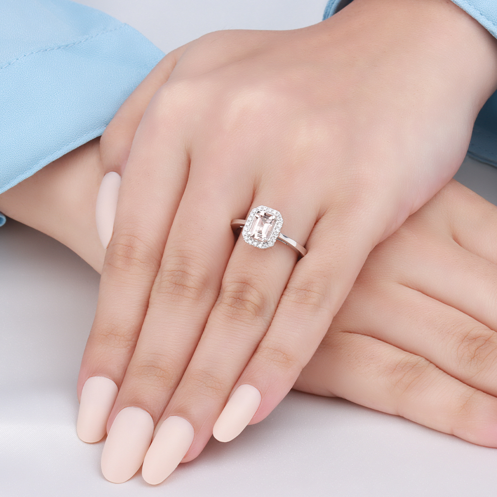 white gold sapphire