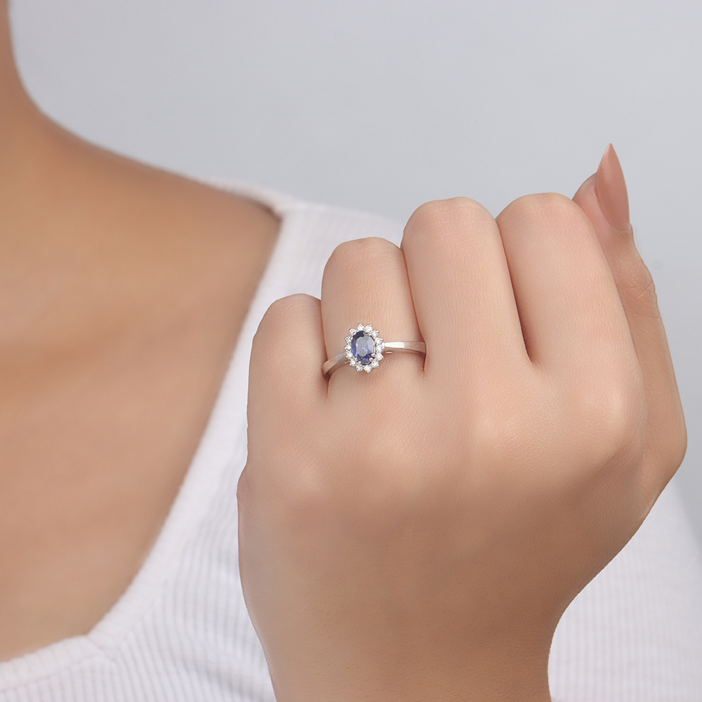 white gold tanzanite