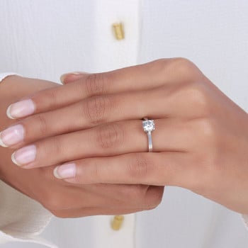 Engagement & wedding ring resizing guide