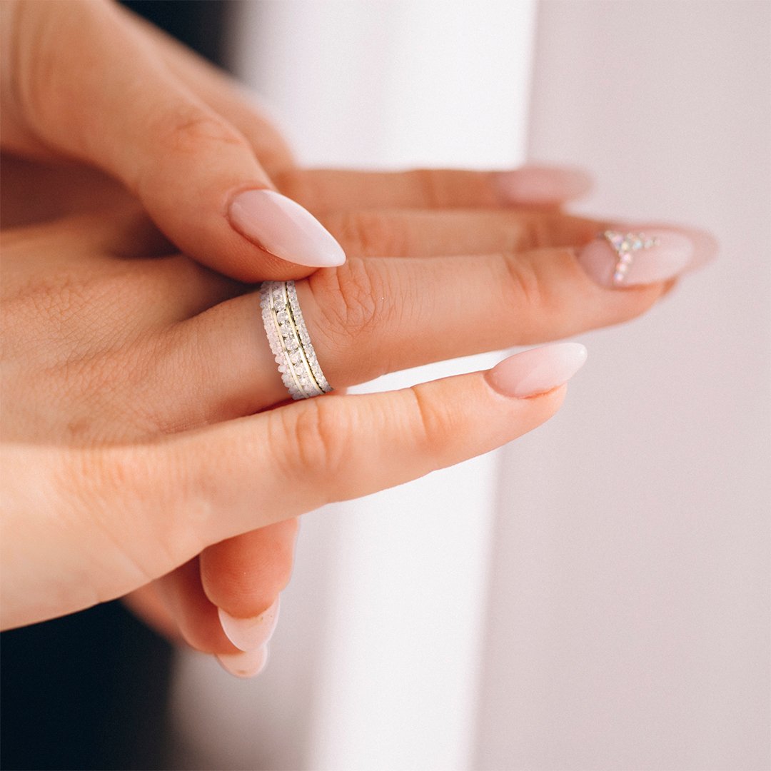 How to Wear Eternity Ring